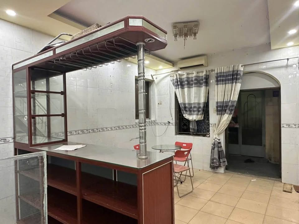 Nhà hẻm Hùng Vương - Phường Lộc Thọ, Nha Trang 23.8m² giá 2.6 tỷ - Khu phố Tây sầm uất!