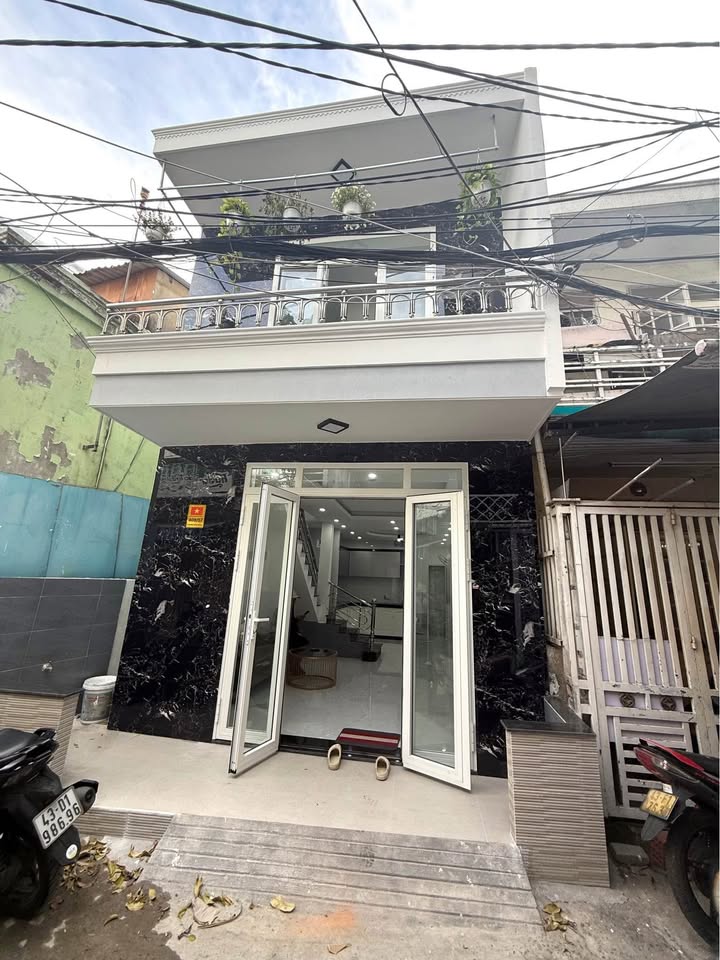 Nhà 2 tầng kiệt 3m Trưng Nữ Vương, Đà Nẵng 42m² giá 3.47 tỷ - Vị trí trung tâm, tiện kinh doanh!