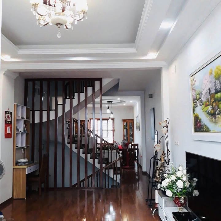 Nhà nguyên căn cho thuê tại Thịnh Liệt, Hoàng Mai 72m² - Full nội thất, giá tốt!