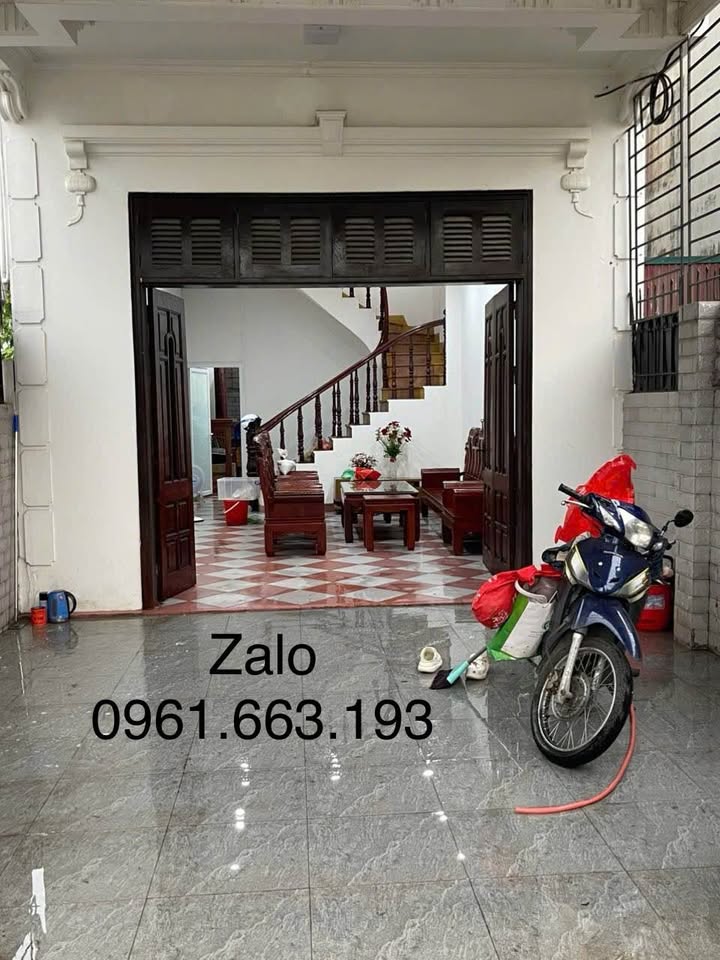 Nhà nguyên căn Tả Thanh Oai, Thanh Trì 96m² giá 12 triệu - Kinh doanh online thuận lợi!