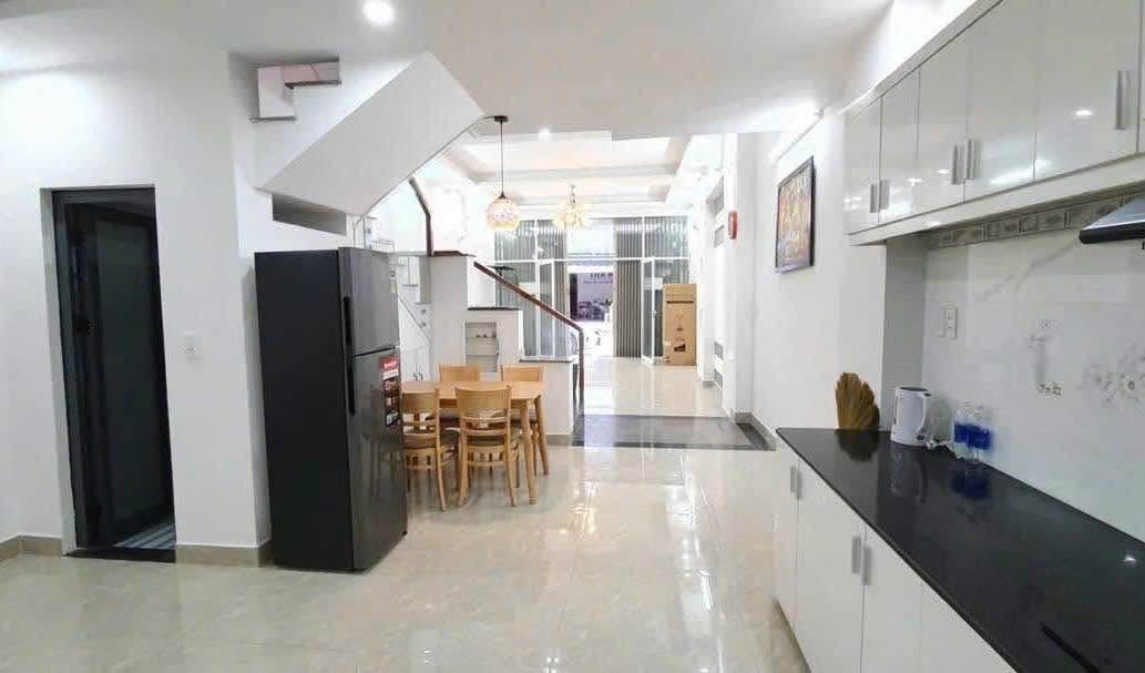 Nhà cho thuê mặt tiền đường Bế Văn Đàn, Thanh Khê, 85m² - Đầu tháng 11 trống!