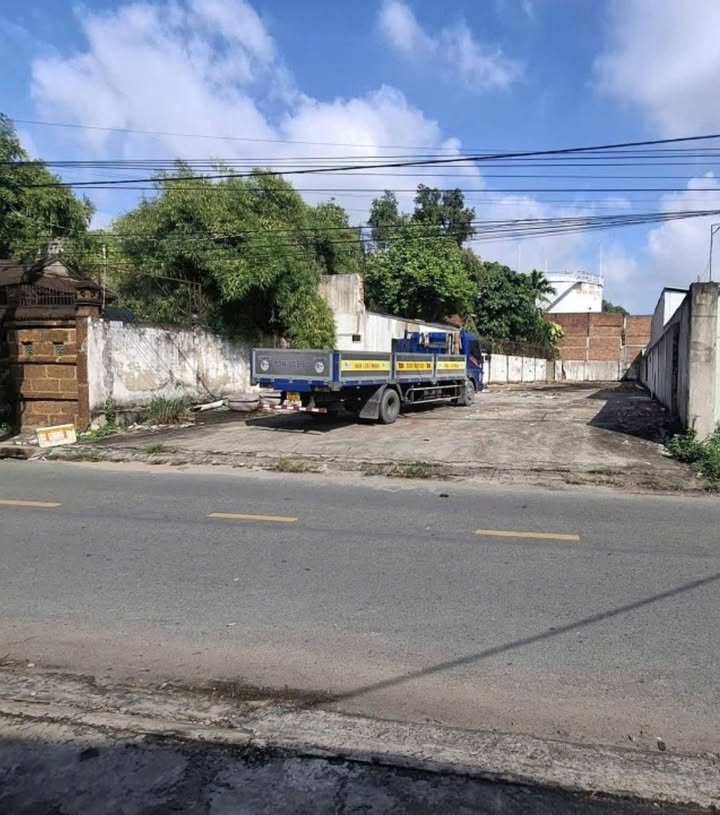 Đất nền mặt tiền nhựa lớn Vĩnh Phú 450m² giá chỉ 14.85 tỷ - Cơ hội đầu tư tuyệt vời!