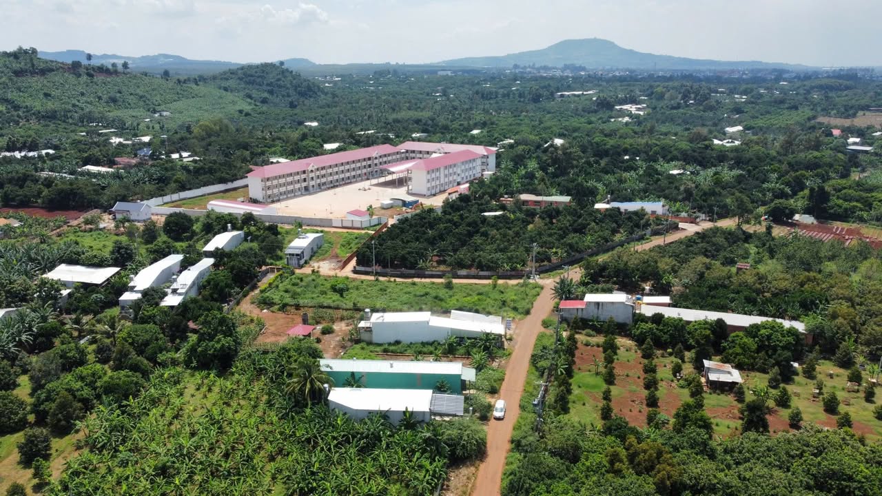 Đất mặt tiền đường Nguyễn Thế Toàn, 163m² giá chỉ 1.4 tỷ - Cơ hội đầu tư hấp dẫn!