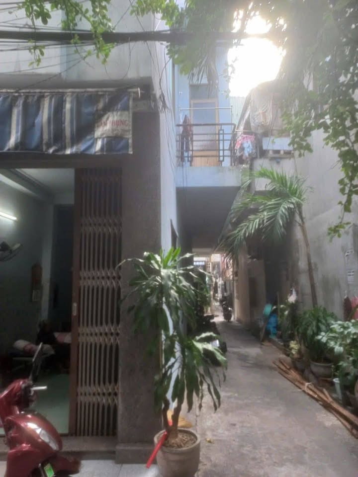 Nhà 1 mê căn góc 2 mặt hẻm ô tô phường Ngô Mây 26m² giá 2.8 tỷ - Không thể bỏ lỡ!