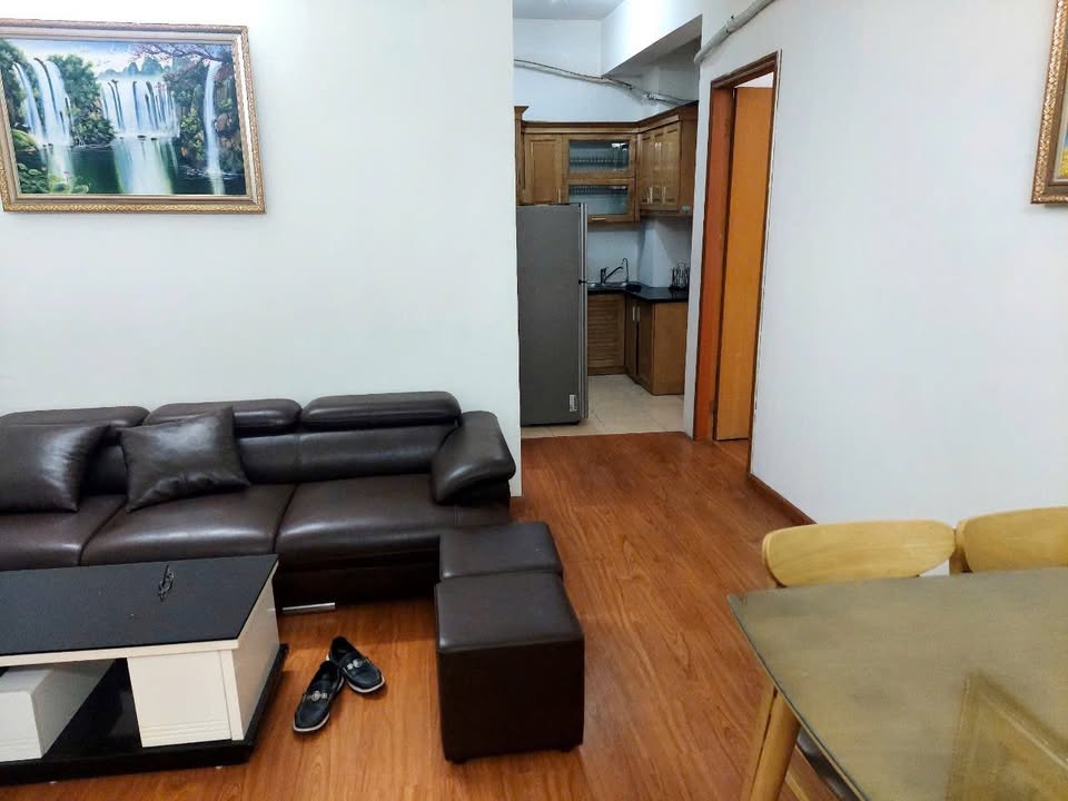 Căn hộ 80m² tại 137 Nguyễn Ngọc Vũ, Cầu Giấy - Giá chỉ 13 triệu/tháng, vào ở ngay!