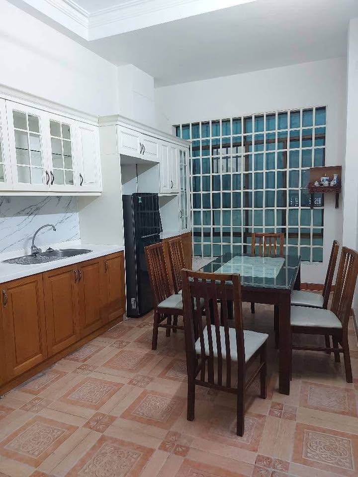 Nhà phố 4 tầng Tân Bình 68m² giá 11.2 tỷ - Chính chủ, xây kiên cố!