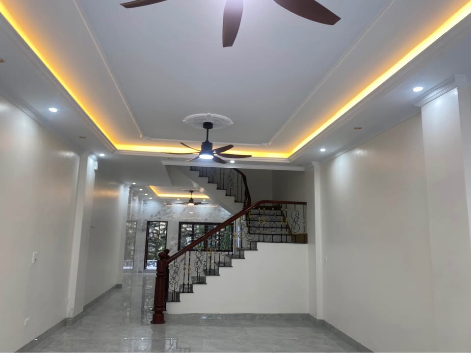 Nhà đẹp 3 tầng đường A3 Kosy Lào Cai giá 3.49 tỷ - Thiết kế hiện đại, nội thất xịn sò!