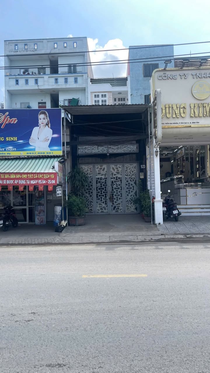 Nhà mặt tiền Trần Đại Nghĩa, Bình Tân 120m² giá 11.3 tỷ - Kinh doanh thuận lợi!