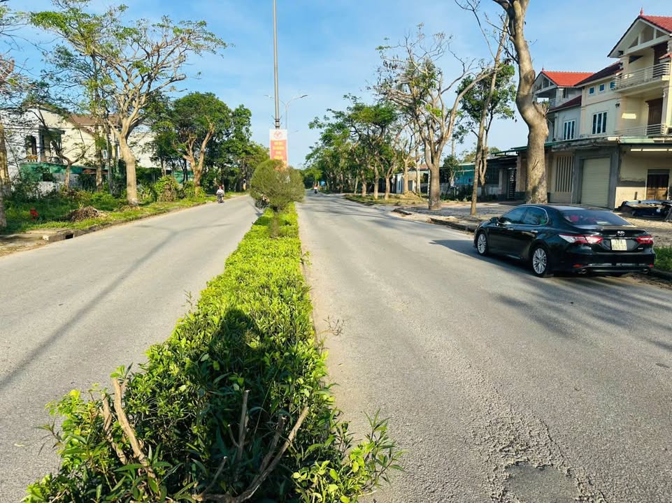 Đất kinh doanh Cửa Lò 200m² giá chỉ 5.5 tỷ - Đầu tư sinh lời ngay!