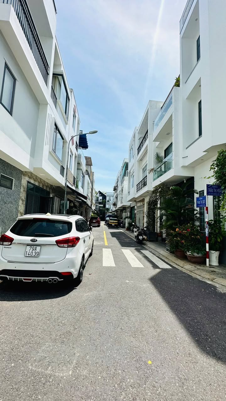 Nhà TĐC Phước Long 45m² giá 5.99 tỷ - Sổ hồng chính chủ, tiện nghi đầy đủ!