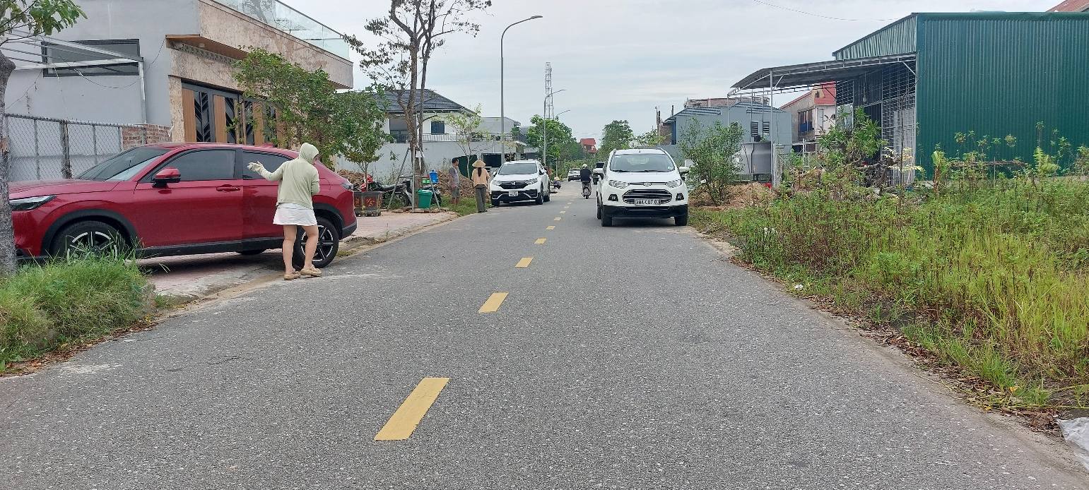 Đất nền tổ 6 đường Nguyễn Xí, 162m² giá 5 tỷ - Cơ hội đầu tư hấp dẫn!