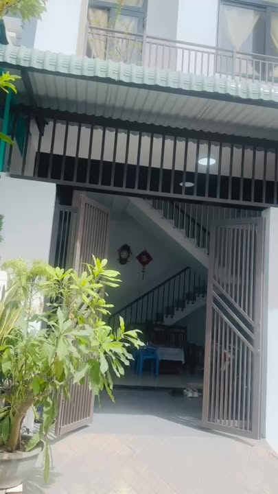 Nhà đúc 2 mê Phường Tuy Hoà 62.5m² giá 2.6 tỷ - Dọn vào ở ngay!