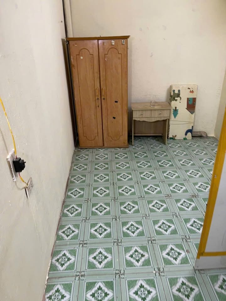 Nhà cho thuê tại 15 Ngõ 20 Phố Nam Dư, Hoàng Mai - 2 phòng ngủ chỉ 4 triệu/tháng!