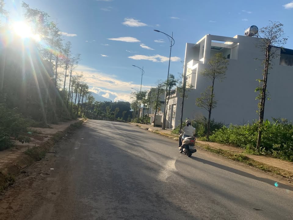 Đất nền mặt đường Thanh Niên, phường Tân Phong, 105m² giá chỉ 900 triệu - Cơ hội đầu tư hấp dẫn!