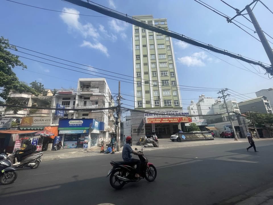 Mặt tiền FrontHouse Nơ Trang Long 350m² giá 42 tỷ - Đầu tư sinh lời ngay!