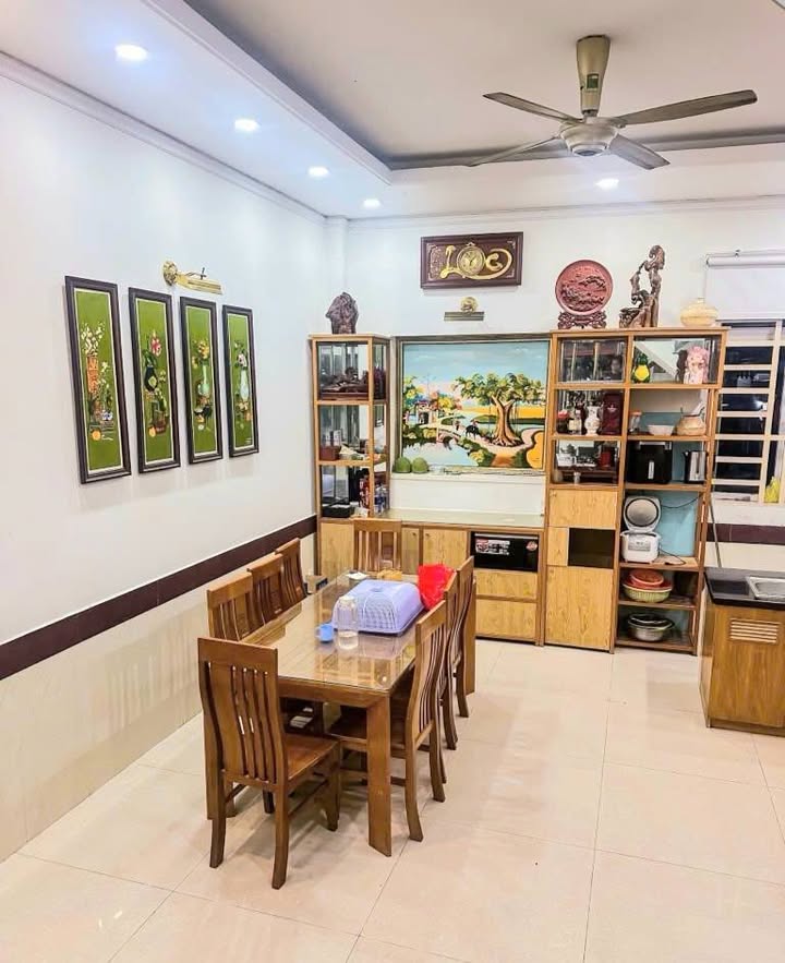 Nhà phố Trần Thị Trọng, Tân Bình 75m² giá 6 tỷ - Sẵn sàng dọn vào ở ngay!