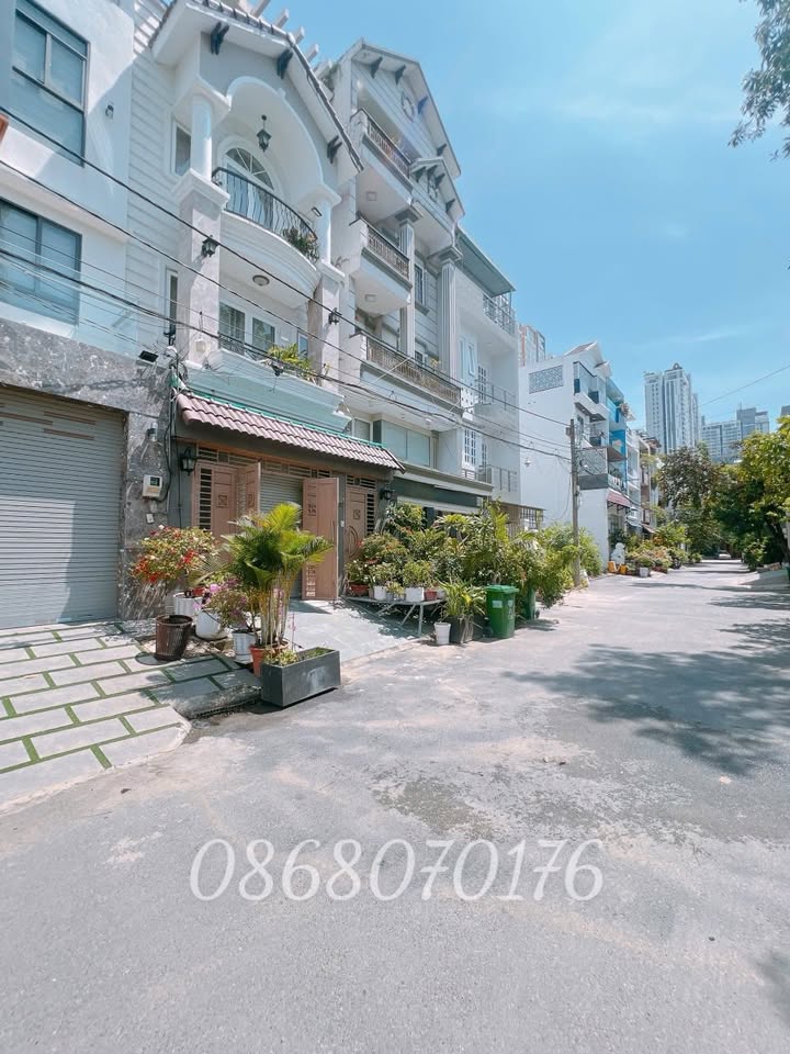 Nhà phố 5 tầng KDC Hoàng Quốc Việt 80m² giá 12.8 tỷ - Gần Phú Mỹ Hưng