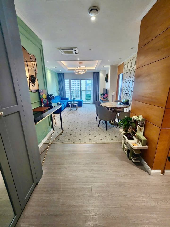 Căn hộ Nha Trang Center 115m² giá 33 triệu - View biển tuyệt đẹp!