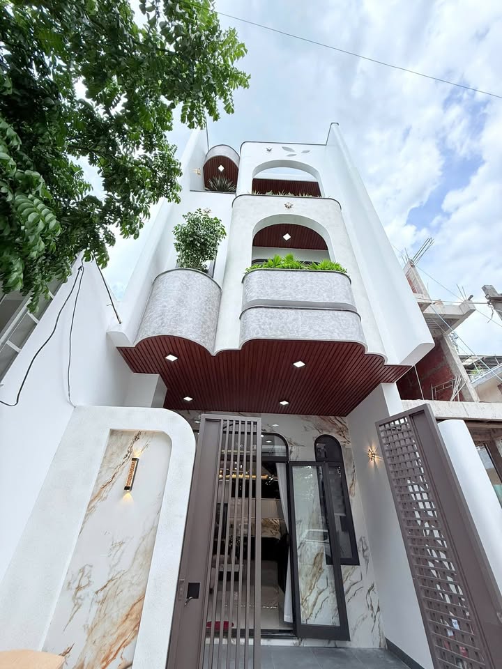 Nhà Đẹp 3 Tầng Trần Xuân Lê 80.5m² Giá 8.05 Tỷ - Full Nội Thất Sang Trọng