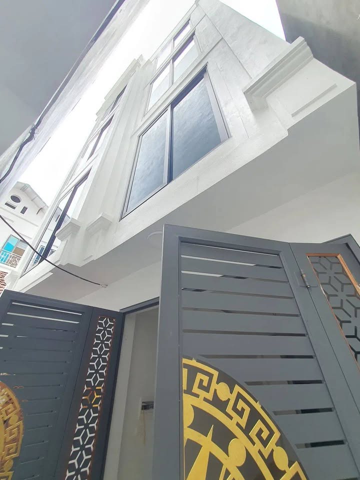 Nhà 5 tầng mới xây 31m² tại Ỷ La, Dương Nội, Hà Đông - Giá 5.8 tỷ, ô tô tránh 2 chiều!
