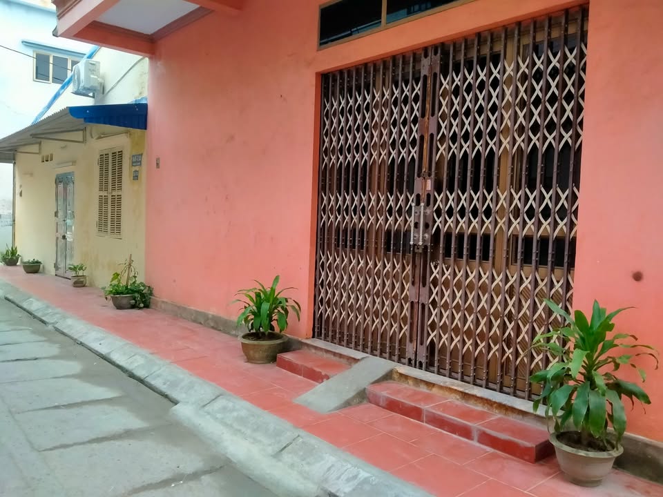 Cho thuê nhà liền kề mặt đường Trần Huy Liệu, Nam Định - Kinh doanh đắc địa!