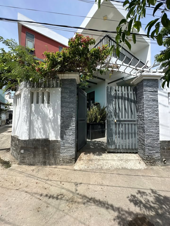 Căn góc 2 mặt tiền Vĩnh Hiệp 155m² giá 4.9 tỷ - Khu dân cư an ninh, gần KĐT Vĩnh Điềm Trung!