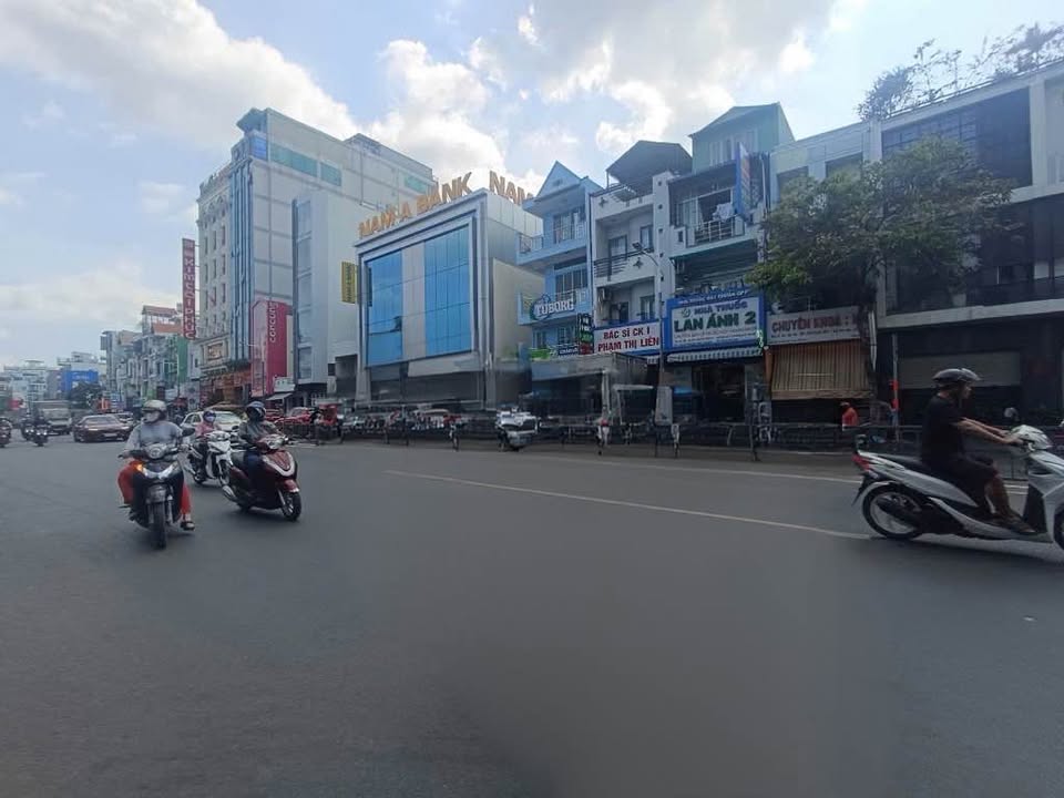 Nhà 3 tầng Dương Bá Trạc 62m² giá chỉ 8.3 tỷ - Sổ hồng chính chủ!