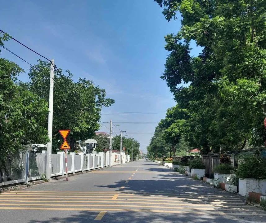 Nhà bán tại Đông Dư, Gia Lâm 45m² giá chỉ 3 tỷ - Ô tô đỗ cổng, không khí trong lành!