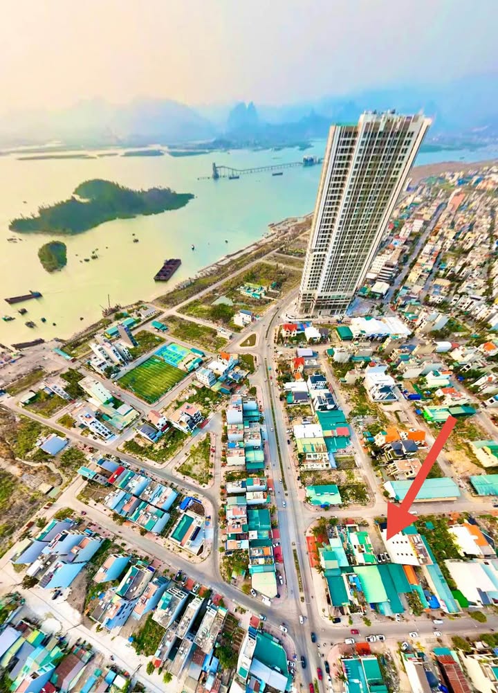 Đất biệt thự Hạ Long 800m² giá 40 tỷ - Vị trí đắc địa gần biển!