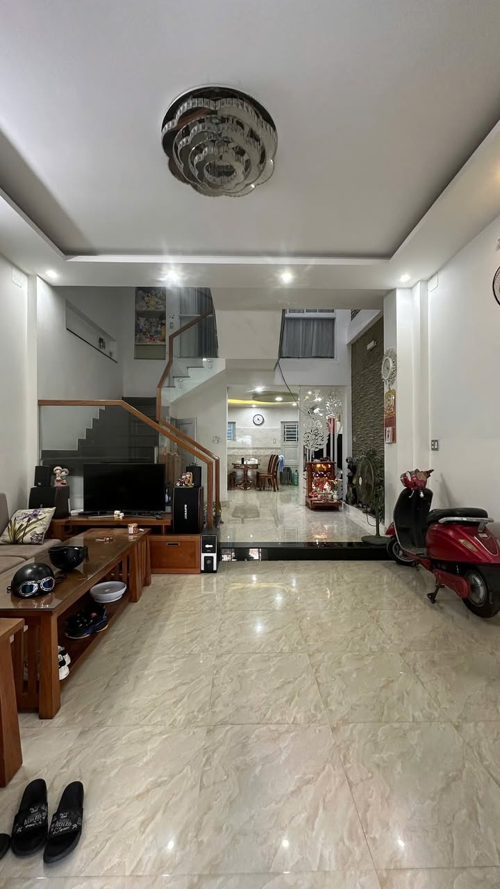 Nhà 3 Tầng Đường Thực Tế, Thanh Khê, 60.5m² giá 6 tỷ - Ô Tô Đỗ Cửa, Vị Trí Đắc Địa!