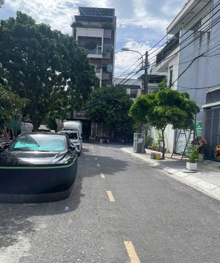 Nhà phố Lê Quang Đạo, 45m², giá 10 tỷ - Vị trí trung tâm, tiện ích đầy đủ!