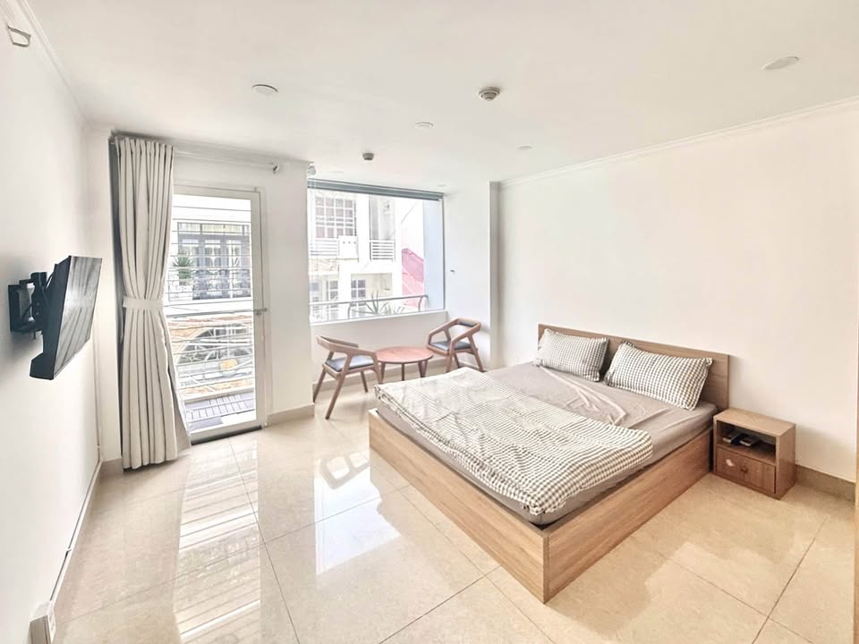 Căn hộ 2 phòng ngủ quận 1, TP Hồ Chí Minh - Tiện ích đầy đủ, view thoáng đãng!
