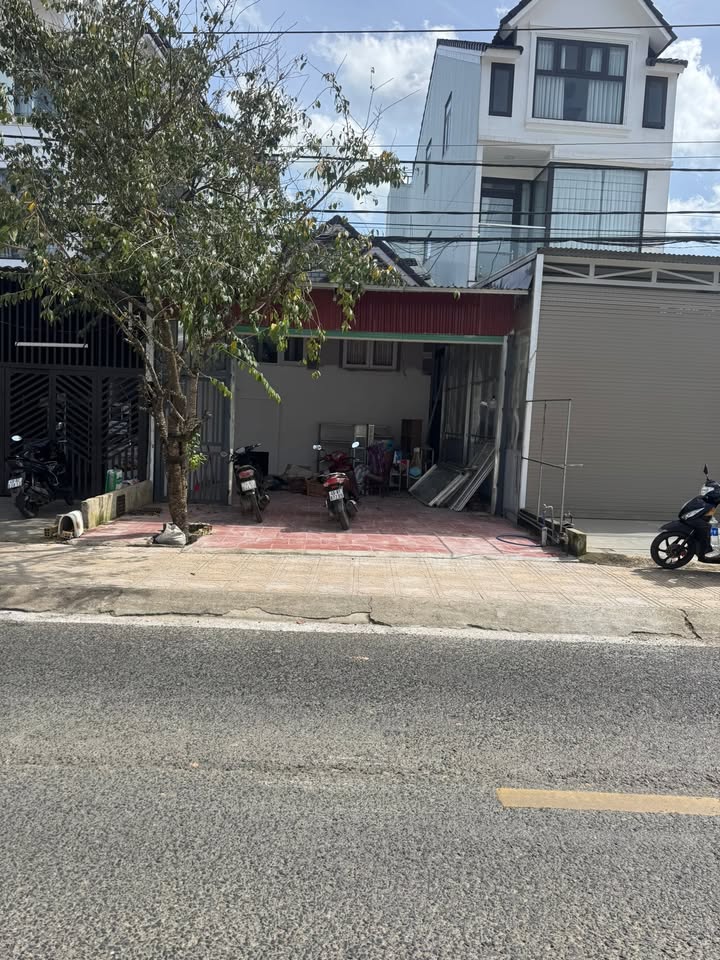 Nhà nguyên căn mặt tiền kinh doanh Đà Lạt 3 phòng ngủ giá 13 triệu - Vừa ở vừa kinh doanh!