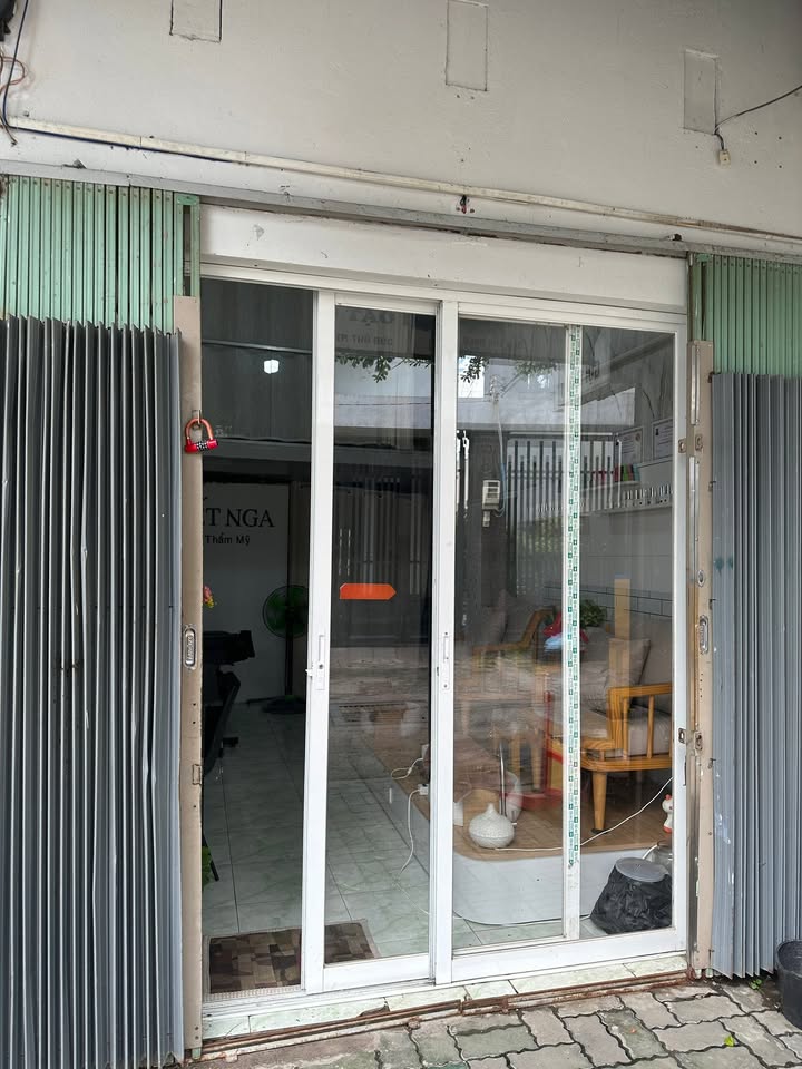 Mặt bằng cho thuê tại Cát Lái, Thủ Đức 50m² - Trang trí sạch sẽ, vào làm ngay!