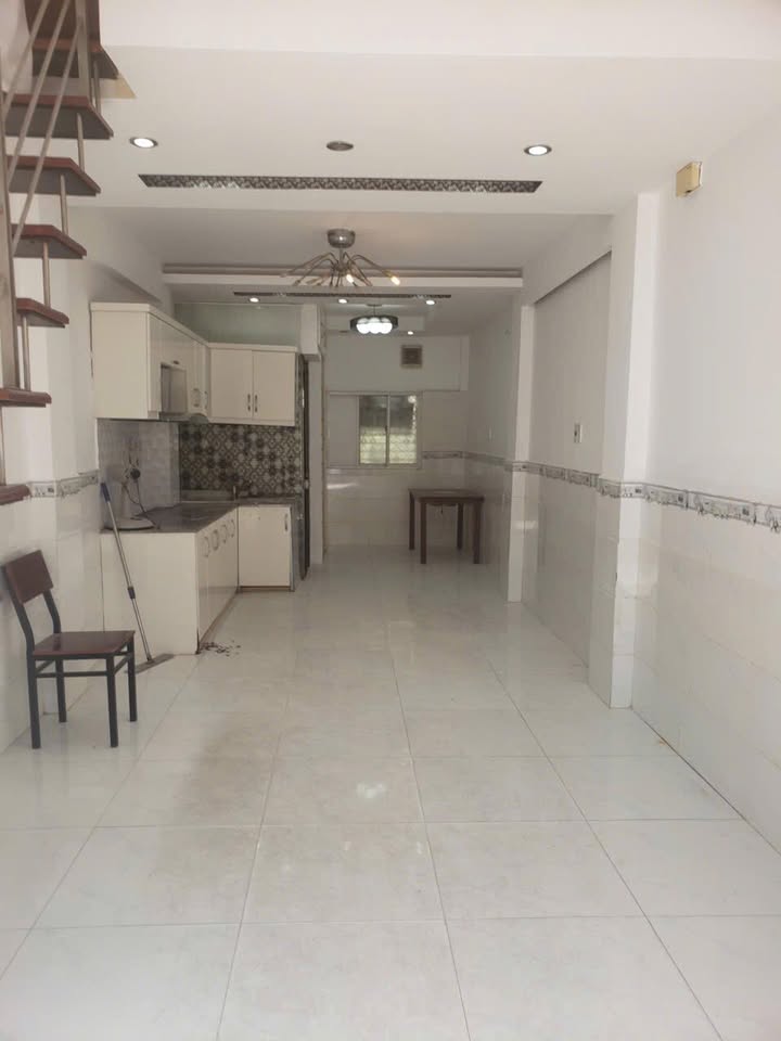 Nhà nguyên căn cho thuê hẻm 318 Thống Nhất, Gò Vấp 3PN - Giá 9 triệu/tháng