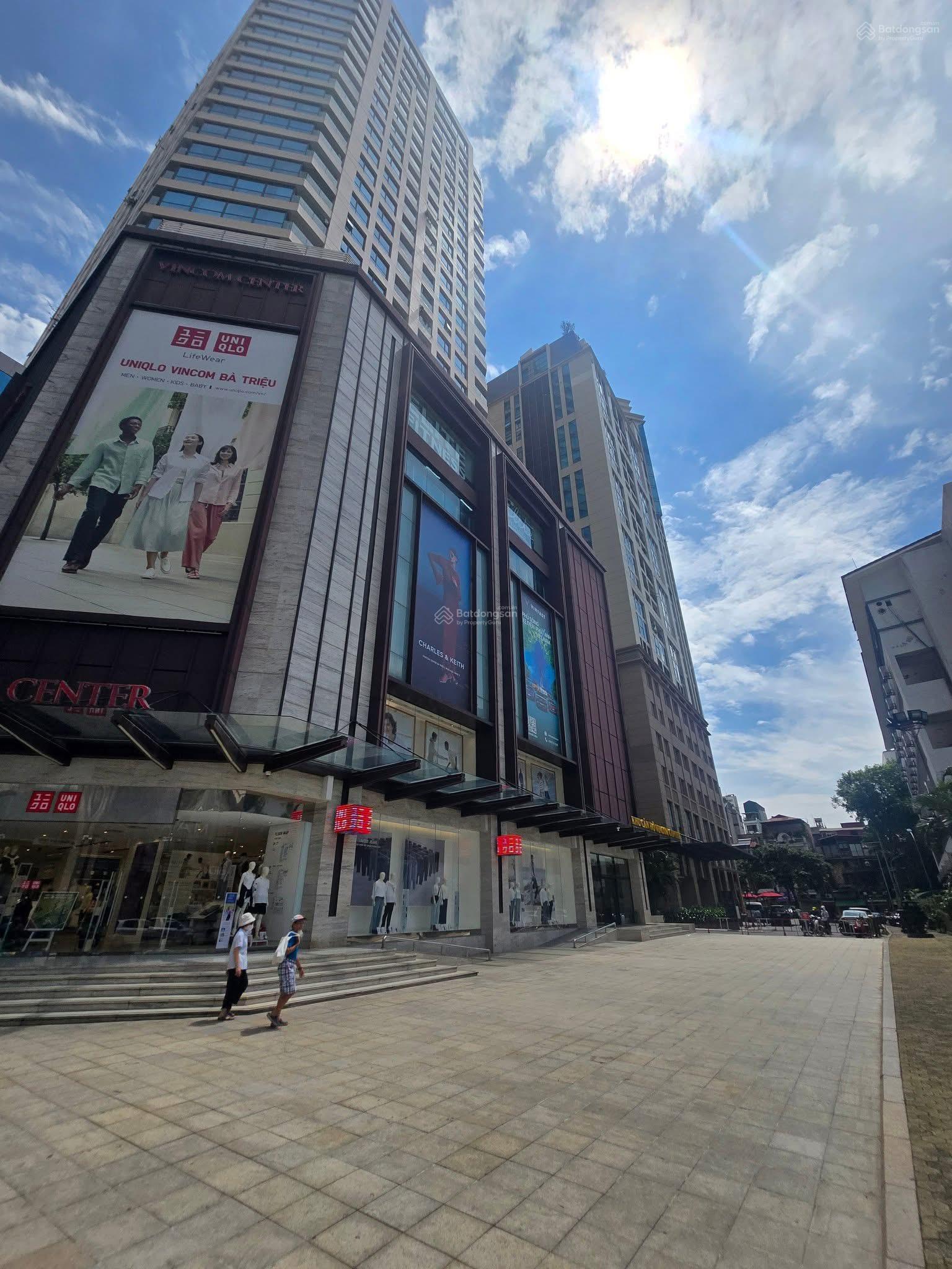 Căn hộ Vincom Bà Triệu 300m² giá 53.5 tỷ - Dịch vụ 5 sao đẳng cấp