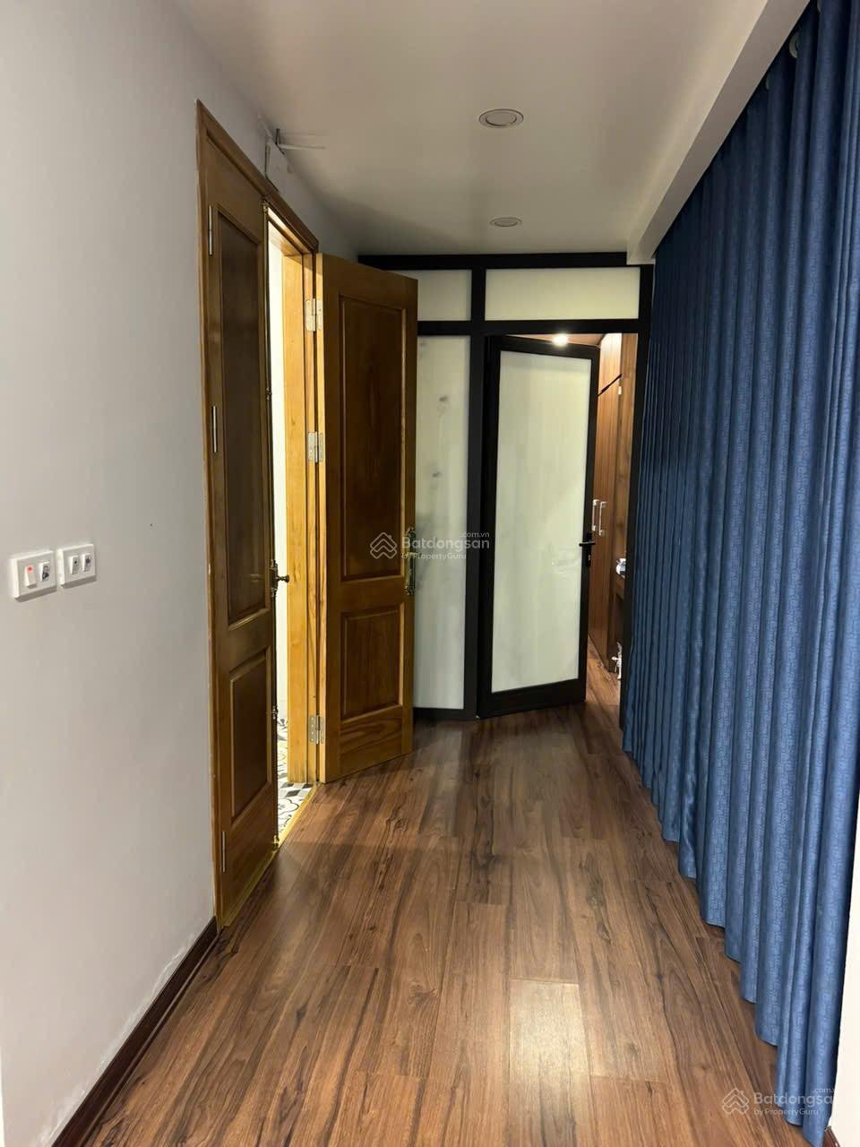 Townhouse Vinhomes Hạ Long 135m² giá 20 tỷ - Sẵn sàng kinh doanh!