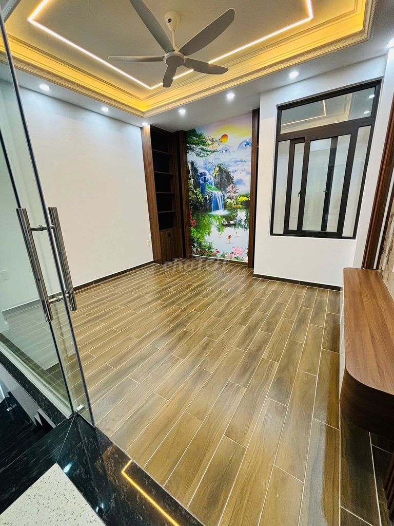 Nhà 4 tầng mặt đường 8m - Chợ Vĩnh Khê - Giá 3.78 tỷ