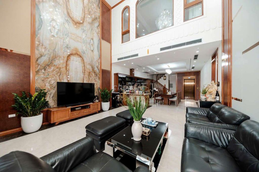 Nhà phố Bồ Đề 100m² giá 35.6 tỷ - View Hồ Đẳng Cấp