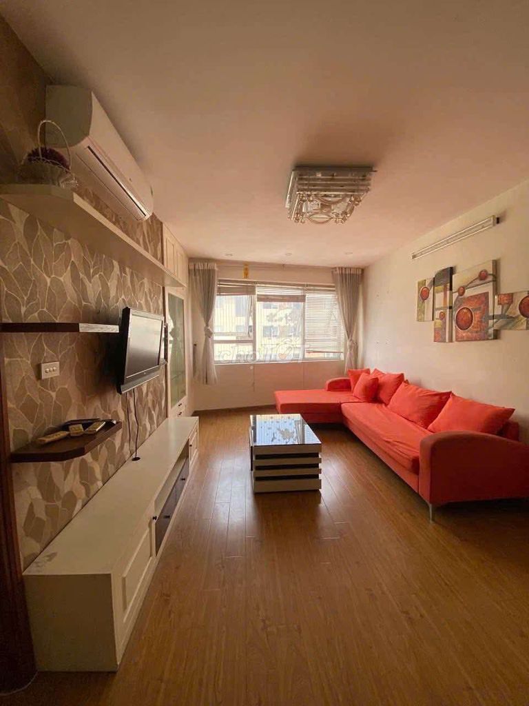 Căn hộ V2 Victoria Văn Phú 70m² giá 4.8 tỷ - Tiện ích đầy đủ, chính chủ