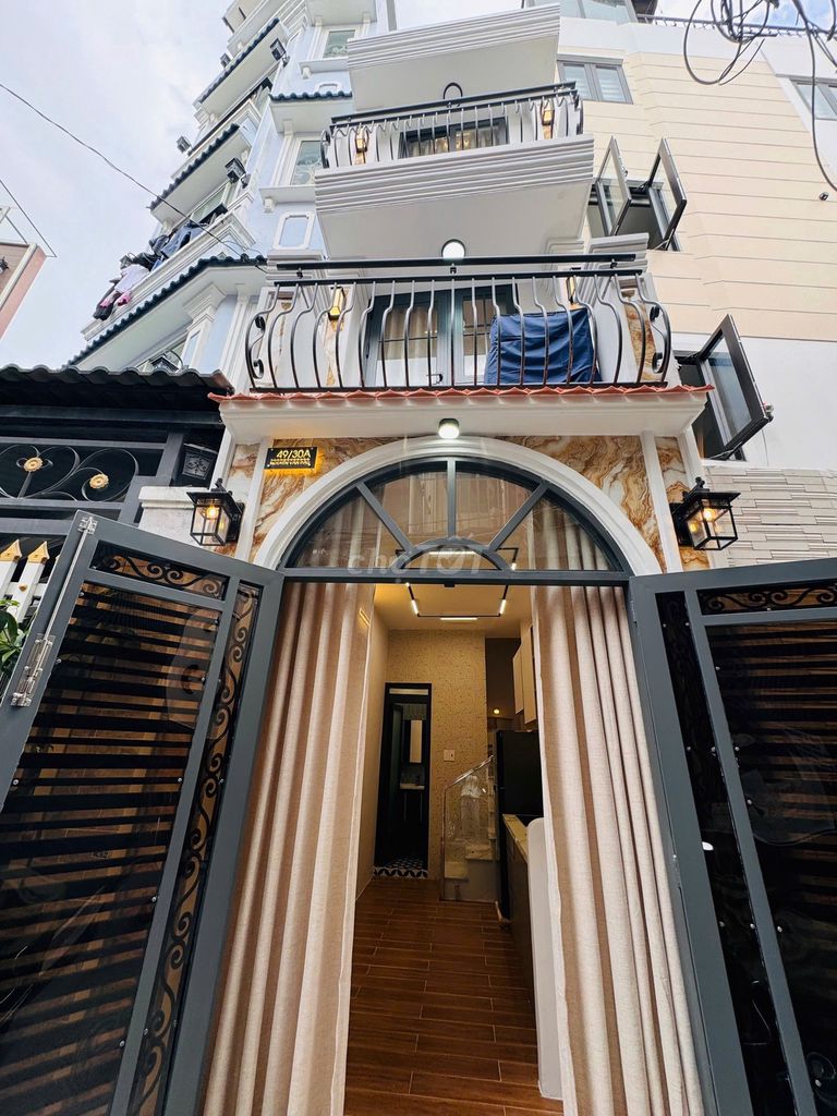 Nhà hẻm xe hơi khu VIP Bình Thạnh 12m² giá 3.65 tỷ - Full nội thất dọn vào ở ngay!