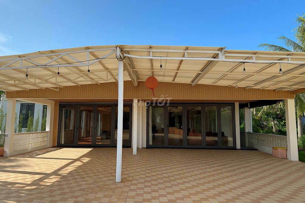 Bán 2 căn nhà liền kề Hồ Tràm 225m² giá 4.5 tỷ - Thiết kế hiện đại, chỉ 2km ra biển!