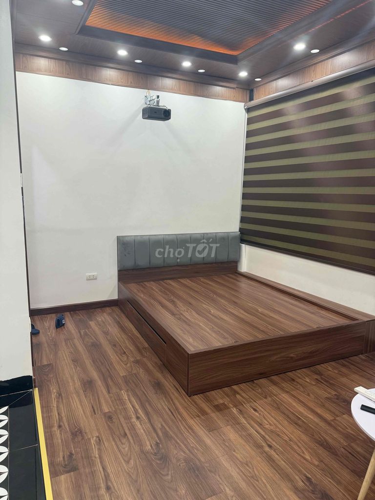 Căn hộ dịch vụ Ngõ Văn Hương 40m² giá 6.2 triệu - Full đồ, sẵn sàng vào ở!