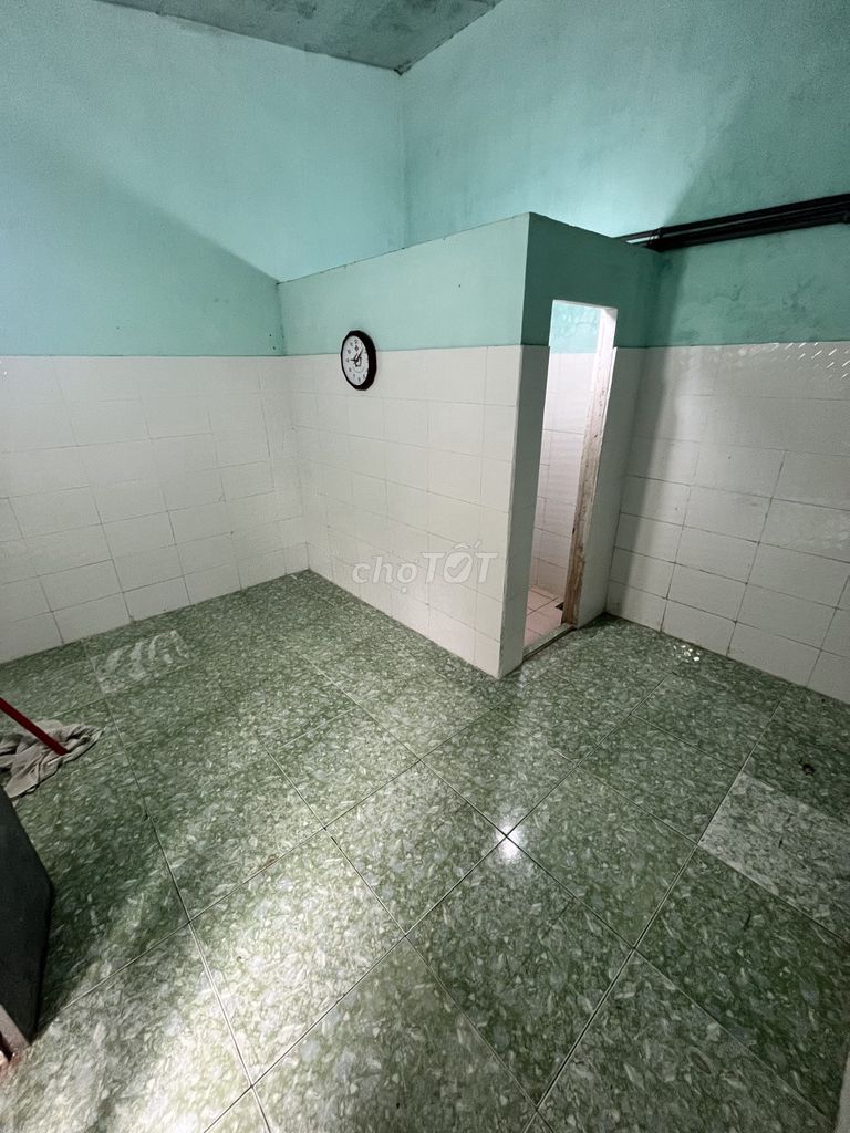 Cho thuê phòng trọ Đường Nam Kỳ Khởi Nghĩa 16m² giá 950k - Tiện nghi đầy đủ, vệ sinh riêng