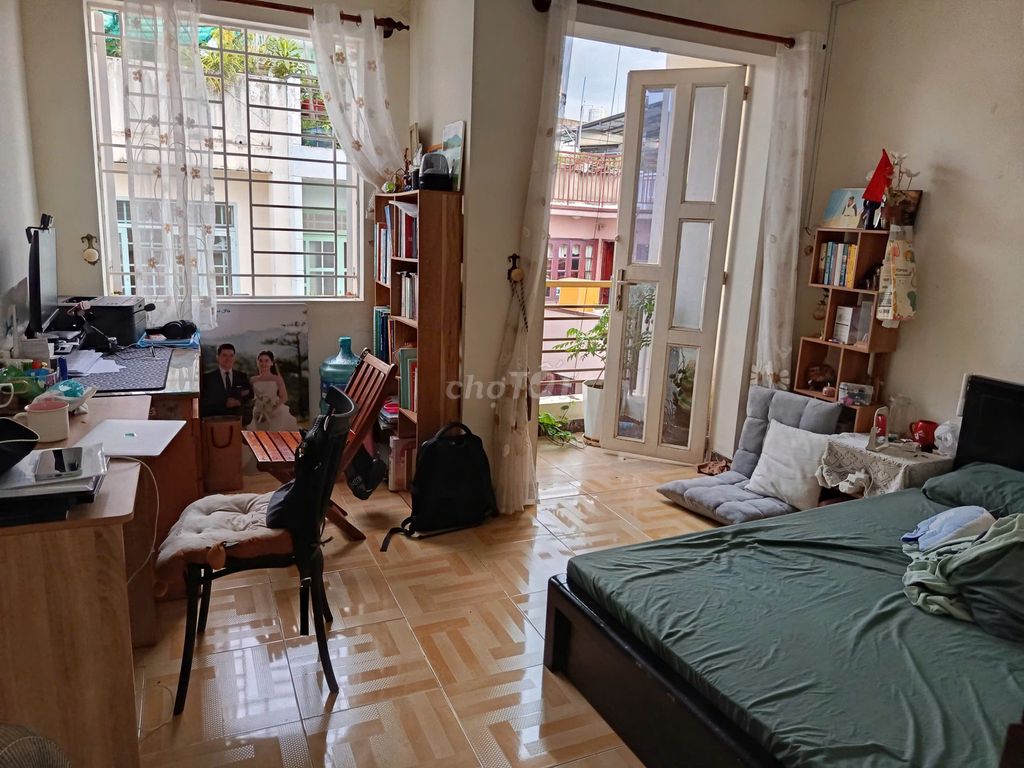 Căn hộ 1 phòng ngủ tách bếp tại Tân Bình 35m² giá 5.2 triệu - Nhà mới đẹp sang trọng!