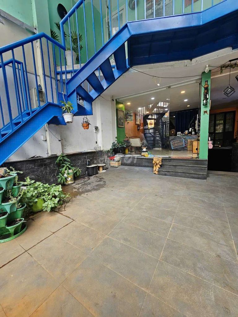 Cho thuê mặt bằng 32m² tại 52 Nguyễn Cửu Vân, Bình Thạnh - Vị trí thuận lợi cho kinh doanh!