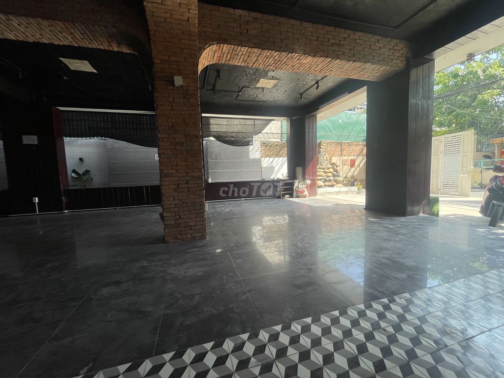 Cho thuê mặt bằng 200m² gần Giga Mall - Tiện lợi kinh doanh