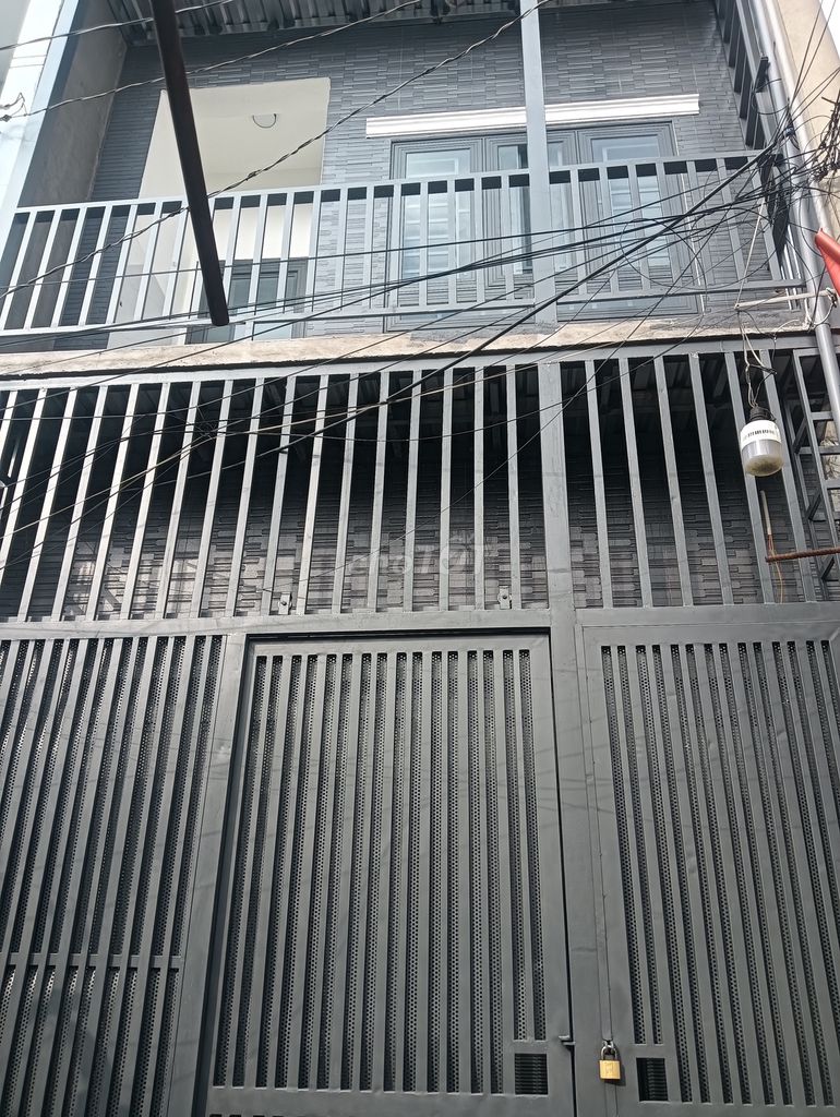 Nhà cho thuê đường 51 Thủ Đức 15m² giá 3.5 triệu - Sạch sẽ, thoáng mát, tiện nghi