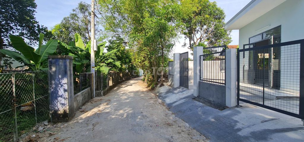 Nhà đẹp Hòa Tiến, Đà Nẵng 125.4m² giá 1.35 tỷ - Đường ô tô vào tận nhà!