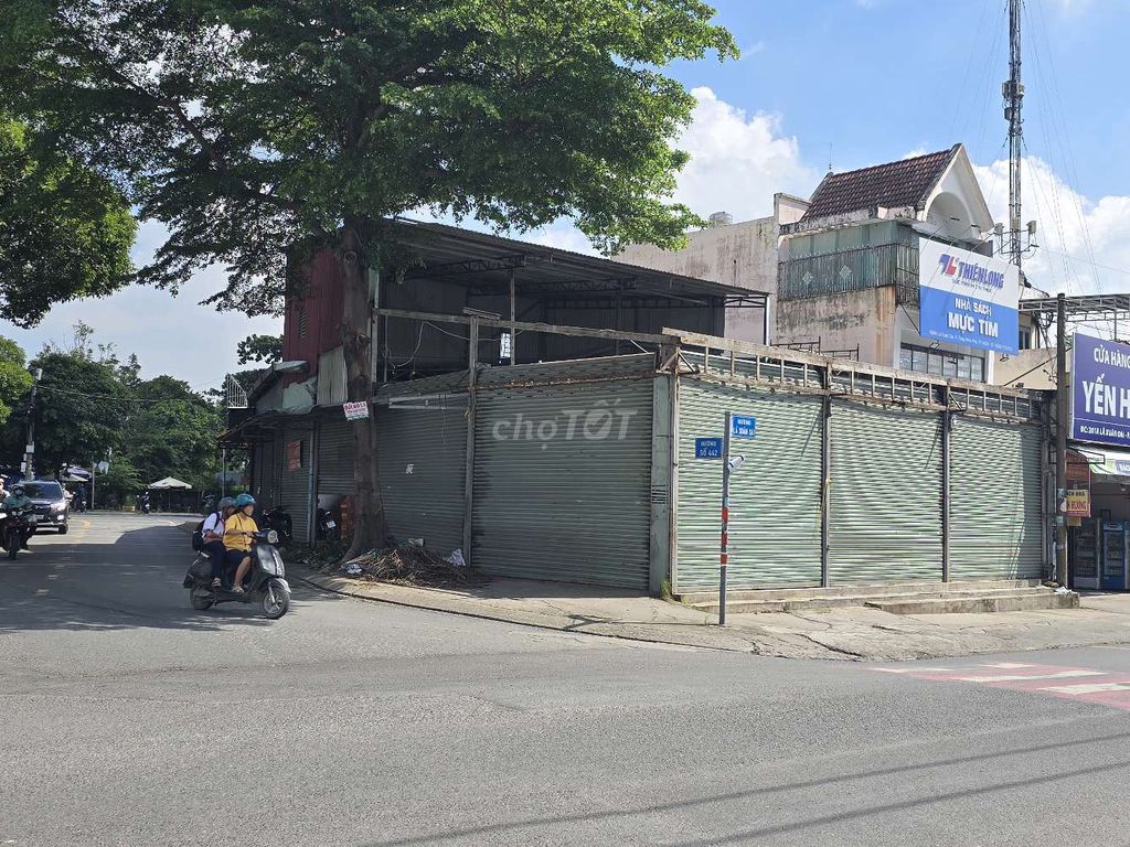 Mặt bằng kinh doanh cho thuê tại Thủ Đức 170m² giá 55 triệu - Đường Lã Xuân Oai 2 mặt tiền